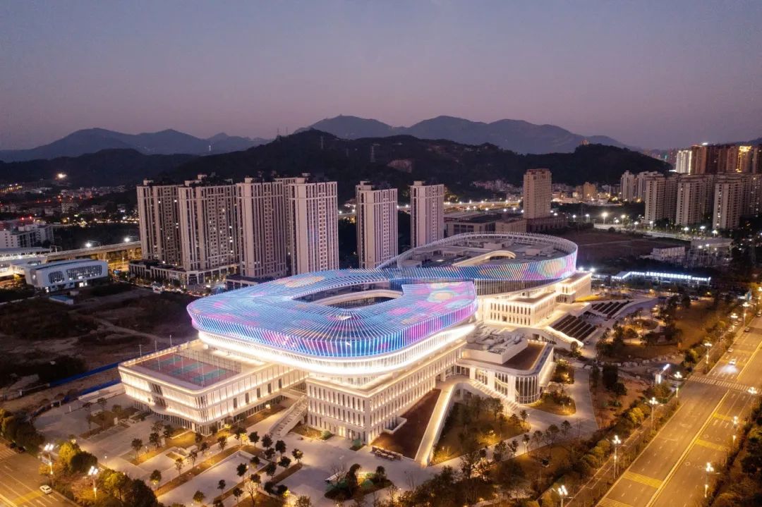 臺(tái)風(fēng)暴雨都不怕？揭秘福州新地標(biāo)建筑的照明科技